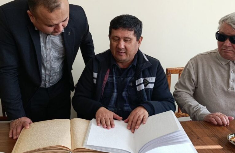 Қалбим нури билан кўрдим дунёни